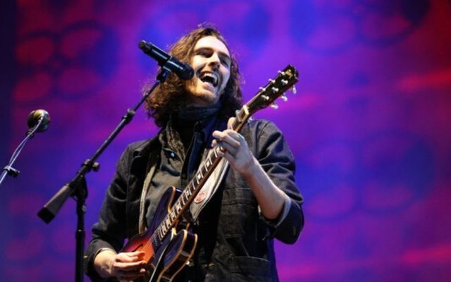 WATCH: Hozier performs Bridge Over Troubled Water for Comic Relief