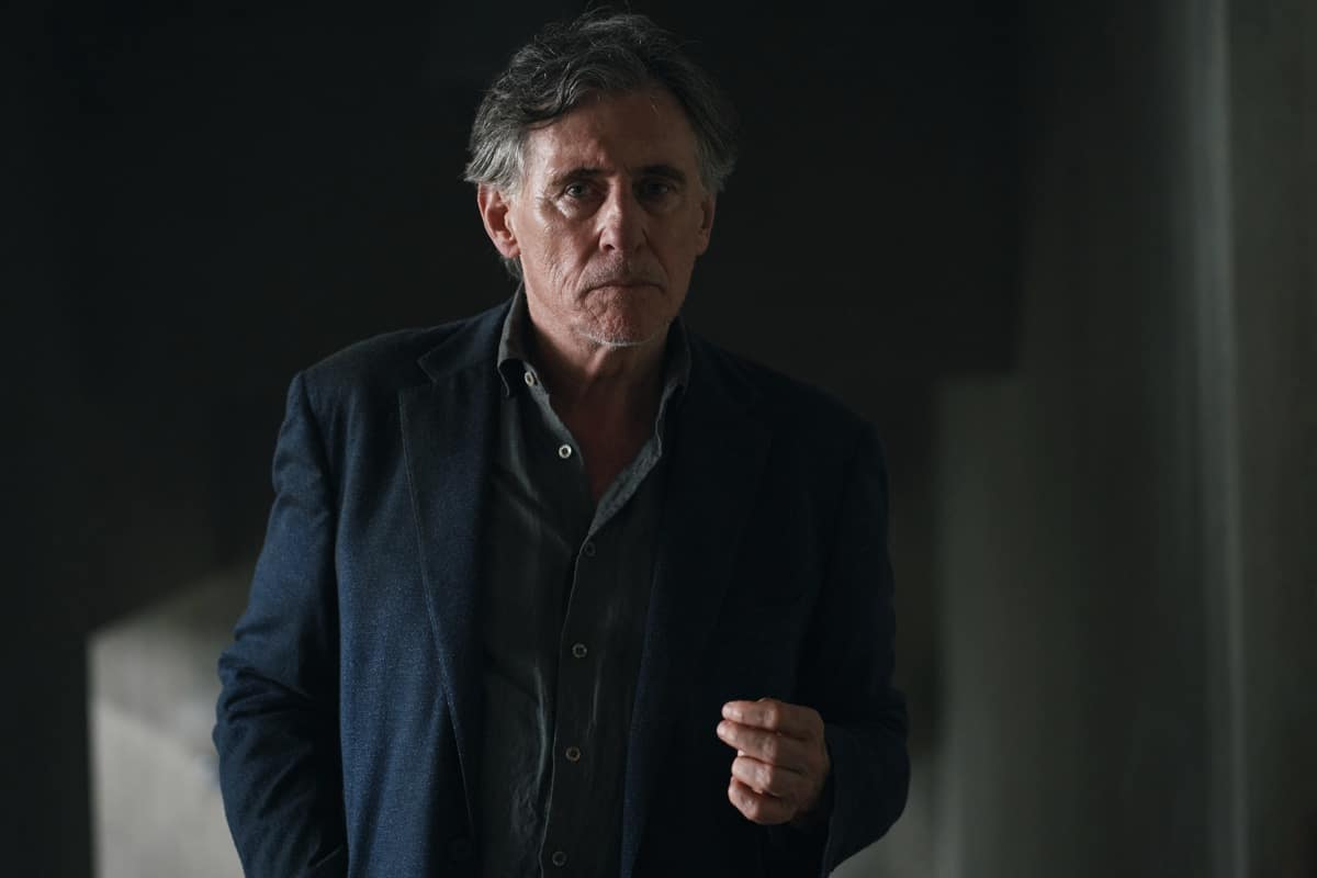 Gabriel Byrne - 