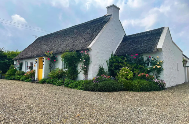 Ballyvaughan thatched cottage on the market in Clare