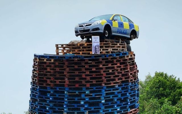 Northern Ireland: Craigyhill, Moygashel bonfires stage stunts