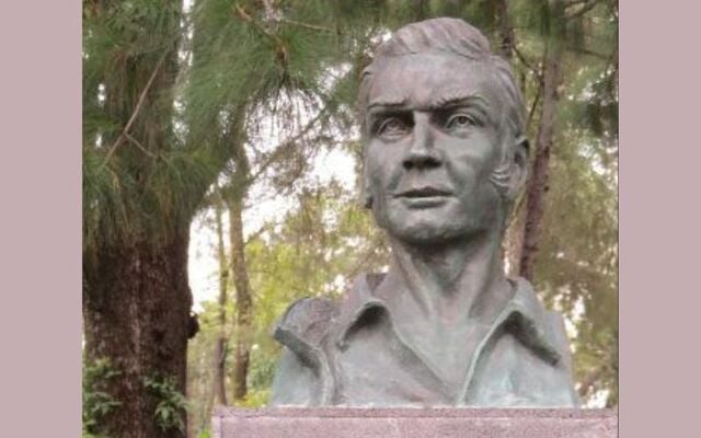 Bust of John Riley, La Plaza San Jacinto, Mexico City.