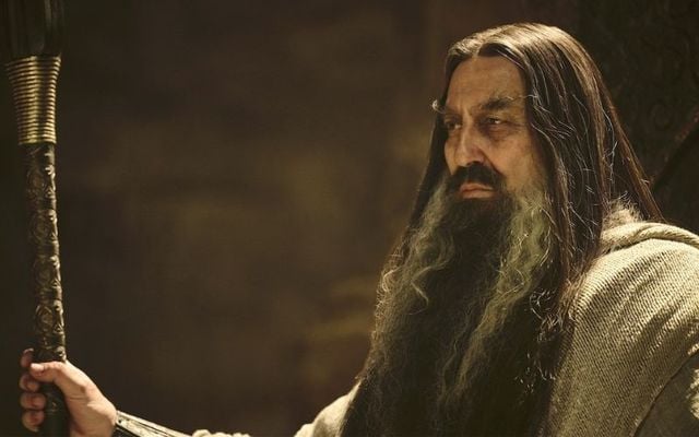 Ciaran Hinds in \"Lord of the Rings: The Rings of Power\".