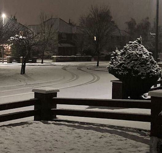 Weather alert: Parts of country wake up to blanket of snow as major warnings remain in place