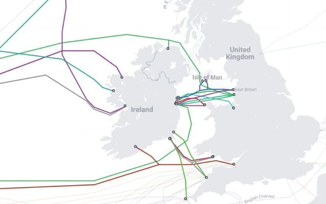 A map of the submarine cables connected to Ireland.