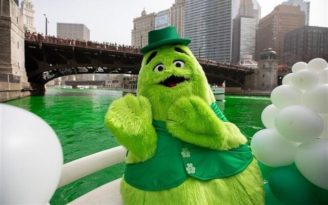 Uncle O\'Grimacey on the green Chicago River.