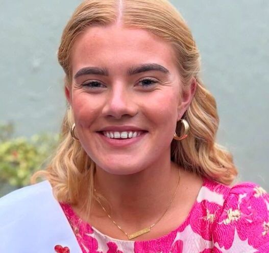 A Rebel Rose? Cork musician tipped to be next Rose of Tralee