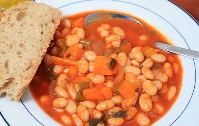 Delish! Beef, bacon and bean soup.