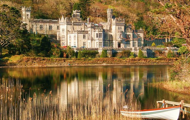 What are the most beautiful buildings in Ireland?