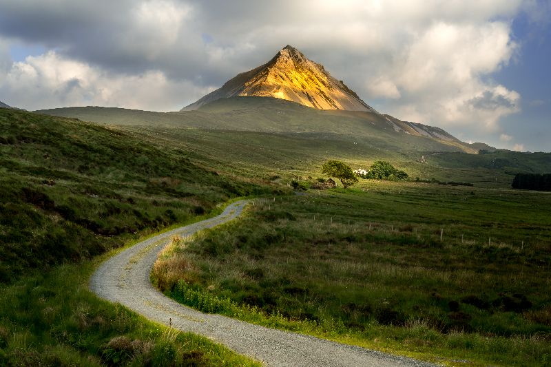 May the Road Rise Up to Meet You - the Irish blessings meaning