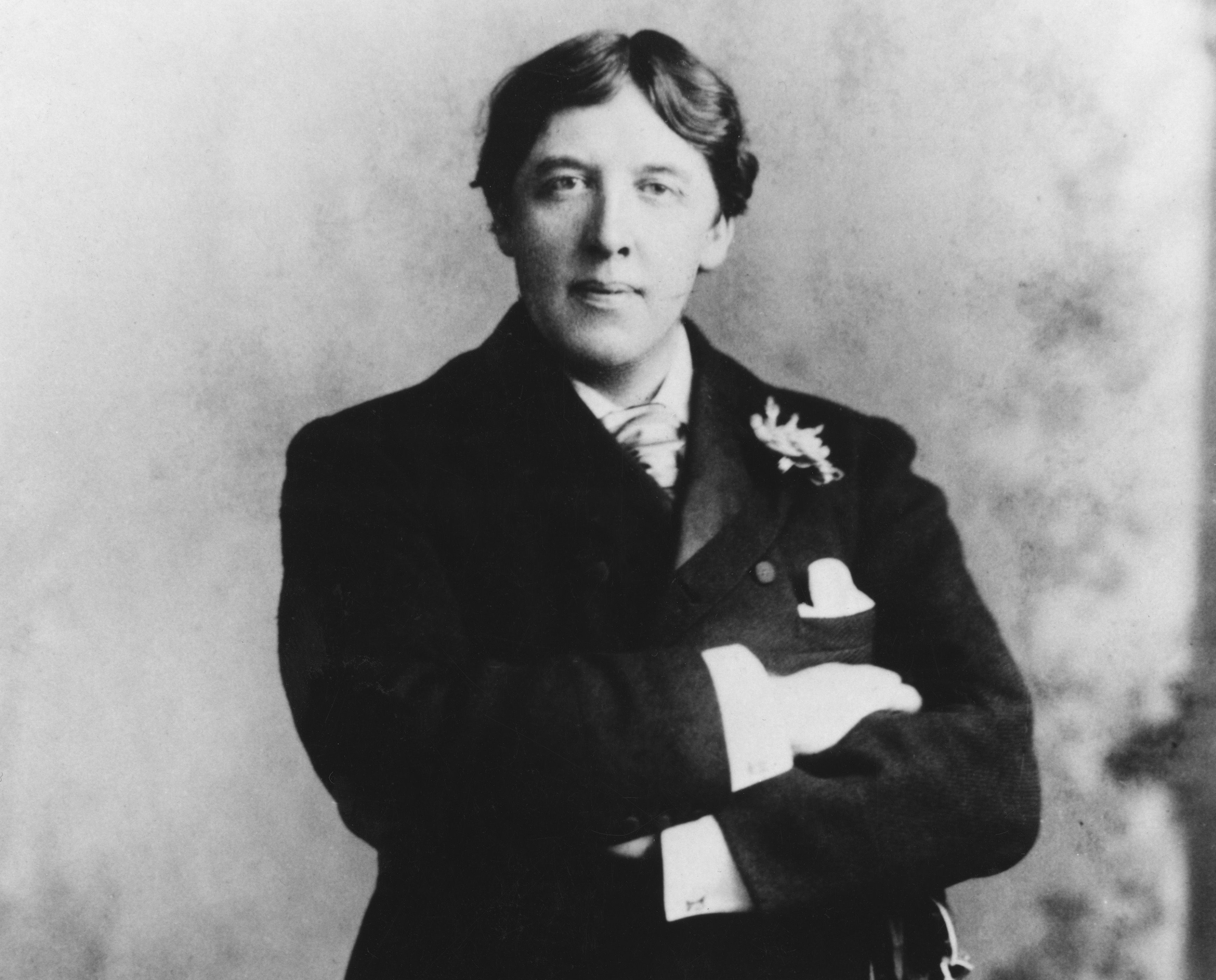 Secret, tragic deaths of Oscar Wilde’s sisters