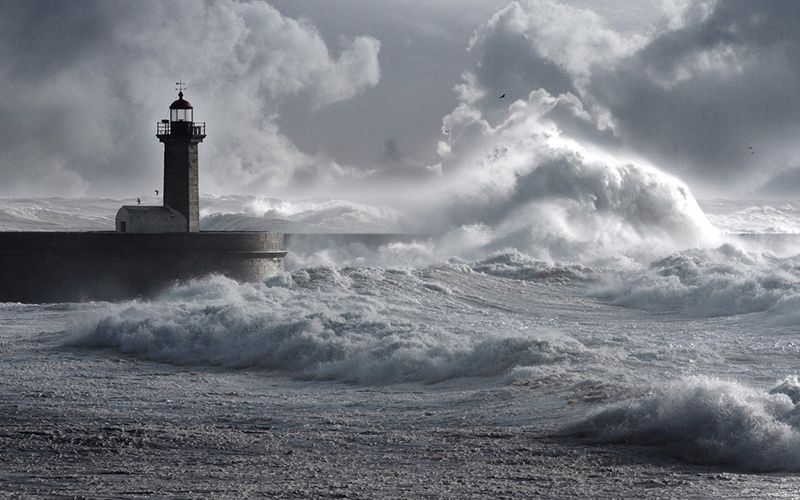 storm storms ophelia history ireland worst irish look lighthouse irishcentral greatest eye