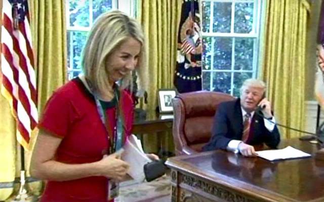 RTE journalist Caitriona Perry in the Oval Office with President Trump.