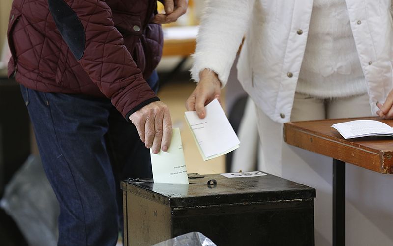 No Vote For Emigrants Or Northern Irish Citizens Says Majority In New 