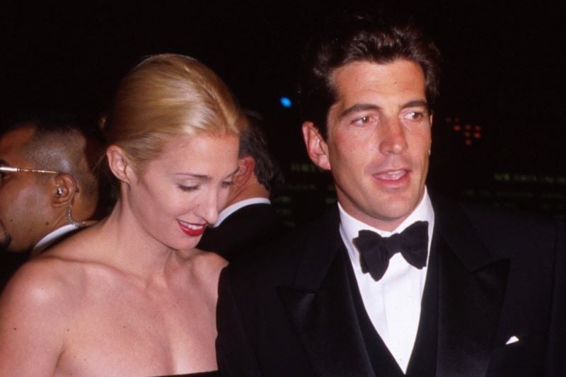 Rouje Paris did a JFK Jr and Carolyn Bessette-Kennedy inspo shoot and