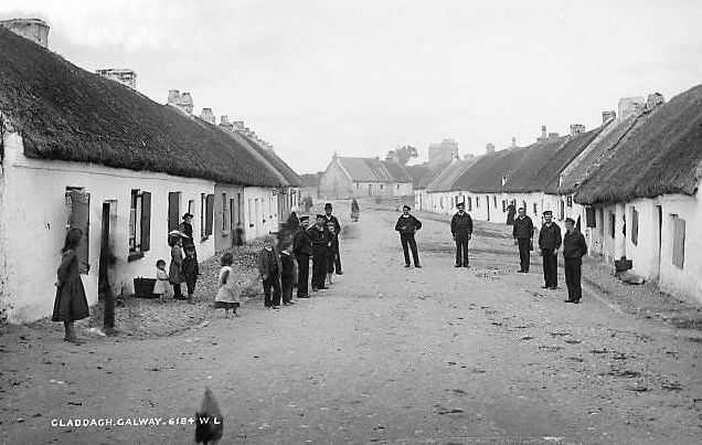 Story of the on sale claddagh