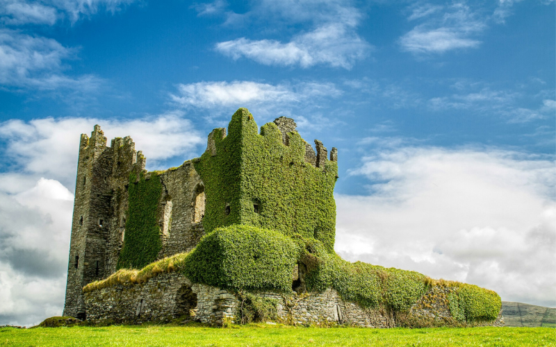 Castle in Ireland 