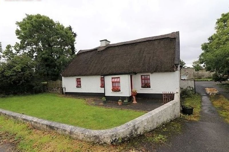 Irish cottage for sale in Galway is the best of both worlds