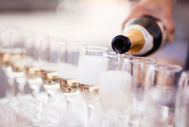 Irish Wedding Toasts To Mark National Weddings Month   IStock 621352004 